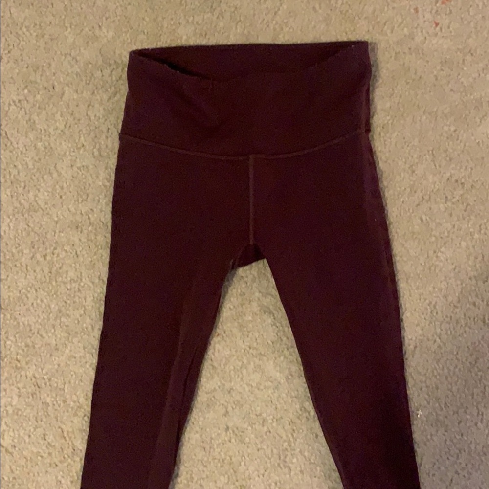 Lululemon Cropped Maroon Wunder Under Leggings